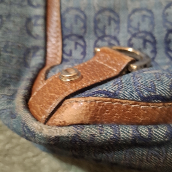 💯 Authentic Gucci Tote Handbag 🍀 - Picture 15 of 16